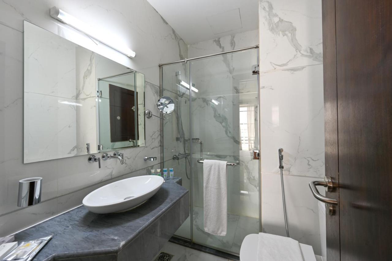 Al Mansour Suites Hotel Doha Exterior foto