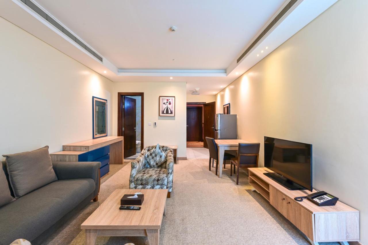 Al Mansour Suites Hotel Doha Exterior foto