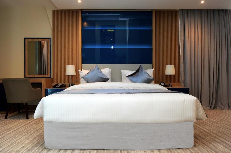 Al Mansour Suites Hotel Doha Exterior foto